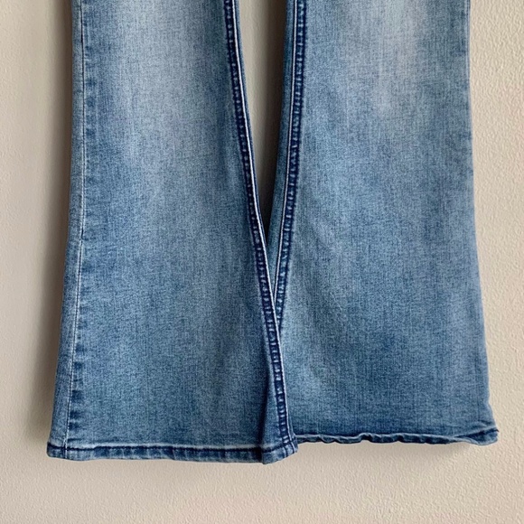 7 for all mankind girls Flare Denim Jeans SIZE 8 NWT - Picture 3 of 8